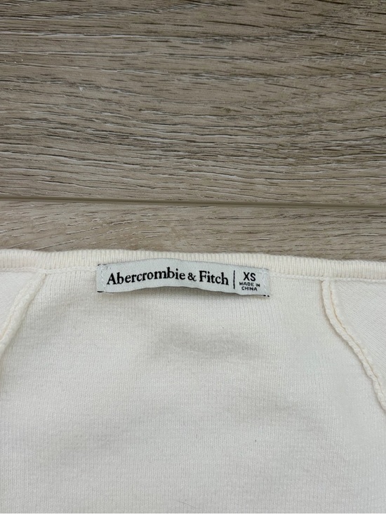 Abercrombie & Fitch Cream Long Sleeve Bodysuit - Picture 5 of 6